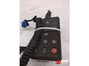 : фото в шапке страницы