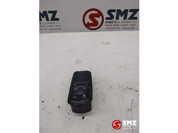 : фото в шапке страницы