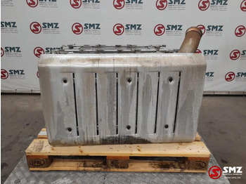 : фото в шапке страницы