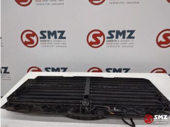 : фото в шапке страницы