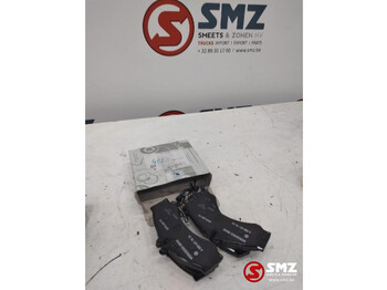 : фото в шапке страницы