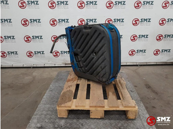 : фото в шапке страницы