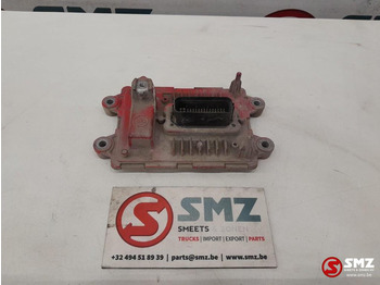 : фото в шапке страницы