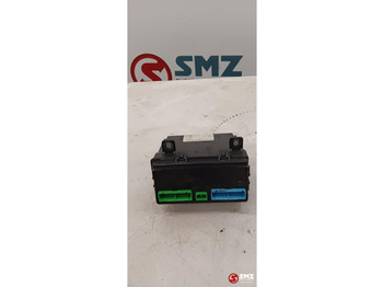 : фото в шапке страницы