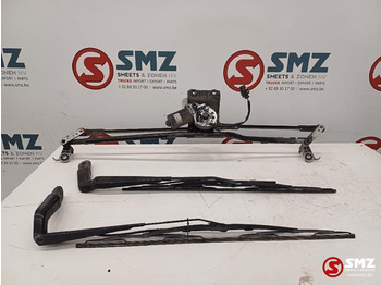 : фото в шапке страницы