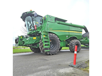 John Deere S790 в лизинг John Deere S790: фото 1