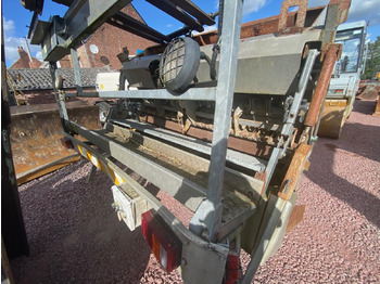 : фото в шапке страницы