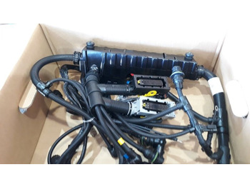 : фото в шапке страницы