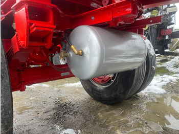 : фото в шапке страницы