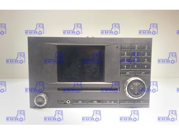 : фото в шапке страницы