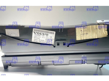 : фото в шапке страницы