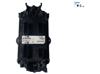 : фото в шапке страницы