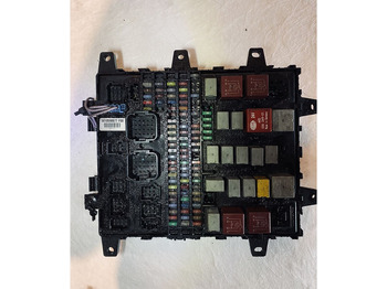 : фото в шапке страницы