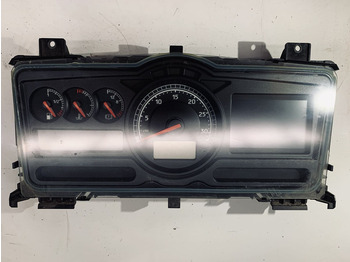 : фото в шапке страницы