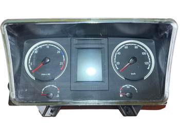 : фото в шапке страницы