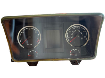 : фото в шапке страницы