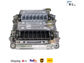 : фото в шапке страницы