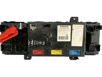 : фото в шапке страницы