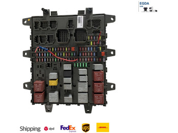 : фото в шапке страницы