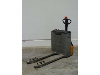 : фото в шапке страницы