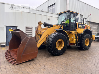 : фото в шапке страницы