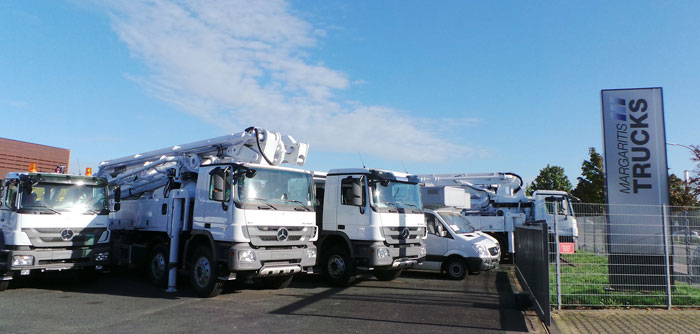 Площадка с техникой MARGARITIS Trucks