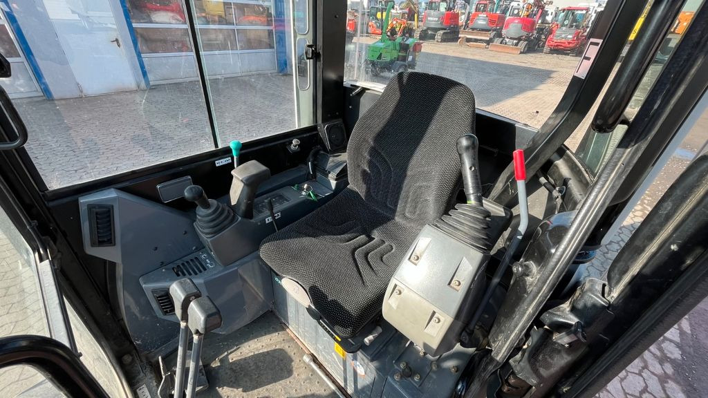 Takeuchi TB23R Minibagger 2670 Kg  в лизинг Takeuchi TB23R Minibagger 2670 Kg: фото 7