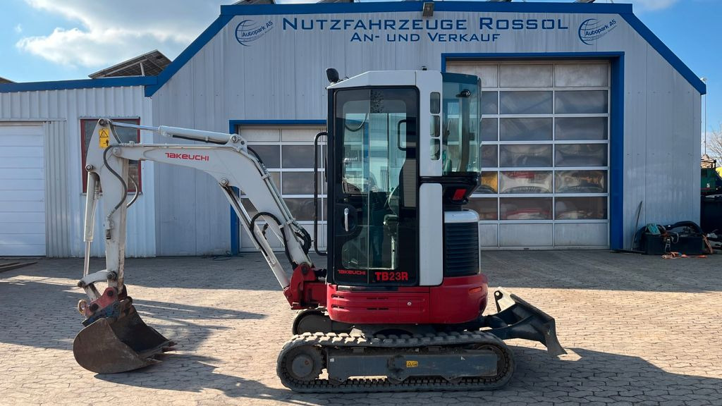 Takeuchi TB23R Minibagger 2670 Kg - Мини-экскаватор: фото 1 Takeuchi TB23R Minibagger 2670 Kg - Мини-экскаватор: фото 1
