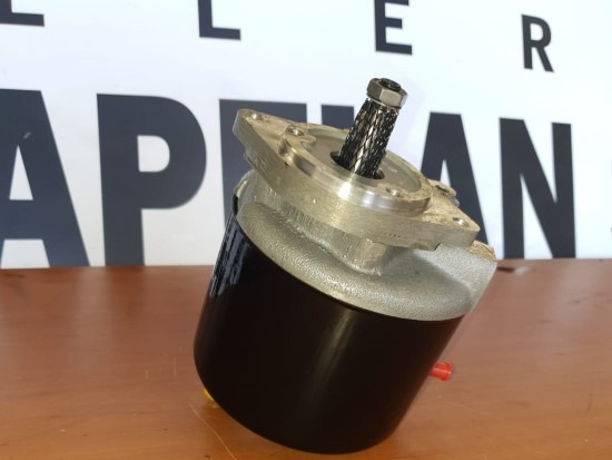 CASE 580G (BOMBA DE GIRO / BOMBA DE DIRECCIÓN) - Гидравлический насос для Строительной техники: фото 1 CASE 580G (BOMBA DE GIRO / BOMBA DE DIRECCIÓN) - Гидравлический насос для Строительной техники: фото 1