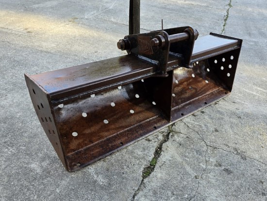 CAZO DE LIMPIEZA- 150 CM DE ANCHO (MINIEXCAVADORA 5-9 TN Y RETROCARGADORAS JCB) - Ковш: фото 1 CAZO DE LIMPIEZA- 150 CM DE ANCHO (MINIEXCAVADORA 5-9 TN Y RETROCARGADORAS JCB) - Ковш: фото 1
