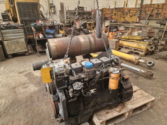 CUMMINS 6BT (MOTOR PARA JCB) - Двигатель и запчасти для Строительной техники: фото 1