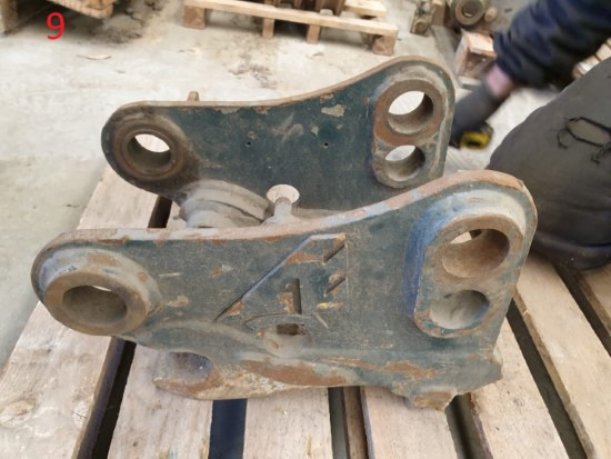 ENGANCHE RÁPIDO PARA MINIEXCAVADORA (ANCHO – 168 MM) - Сцепное устройство: фото 1 ENGANCHE RÁPIDO PARA MINIEXCAVADORA (ANCHO – 168 MM) - Сцепное устройство: фото 1