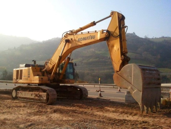 KOMATSU PC600-6K (PIEZAS / DESGUACE) - Гусеничный экскаватор: фото 1 KOMATSU PC600-6K (PIEZAS / DESGUACE) - Гусеничный экскаватор: фото 1