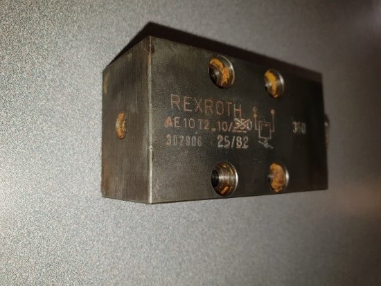 REXROTH (VÁLVULAS) - Гидравлический клапан для Строительной техники: фото 1 REXROTH (VÁLVULAS) - Гидравлический клапан для Строительной техники: фото 1