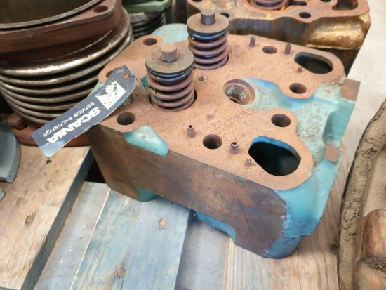 SCANIA (CULATA PARA MOTOR MARINO) - Запчасти: фото 1