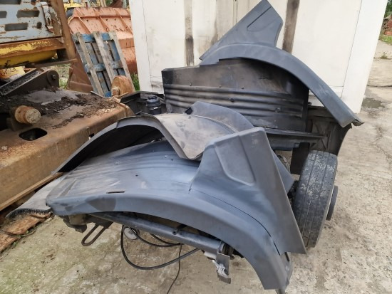 SCANIA (GUARDABARROS) - Запчасти для Грузовиков: фото 1