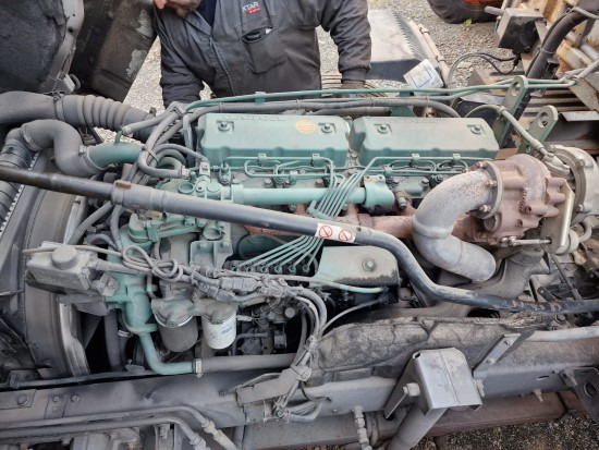 VOLVO D6A230 EC96 230CV (MOTOR) - Запчасти для Грузовиков: фото 1