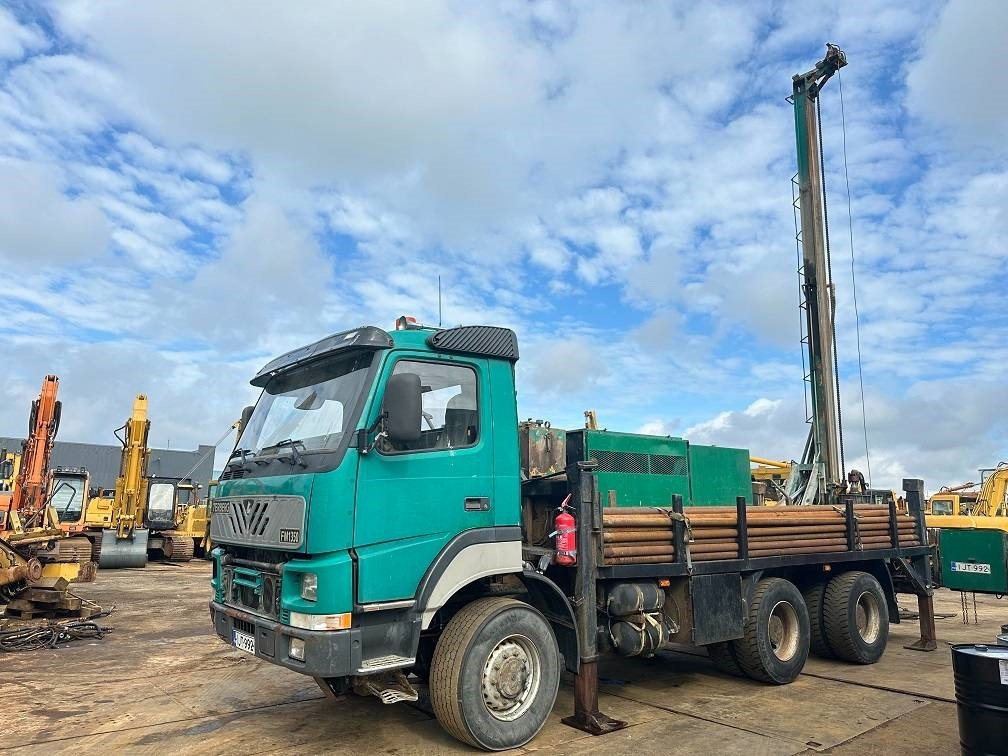 Volvo terberg fm1350 waterdrill 500m mudpump - Буровая машина: фото 1 Volvo terberg fm1350 waterdrill 500m mudpump - Буровая машина: фото 1