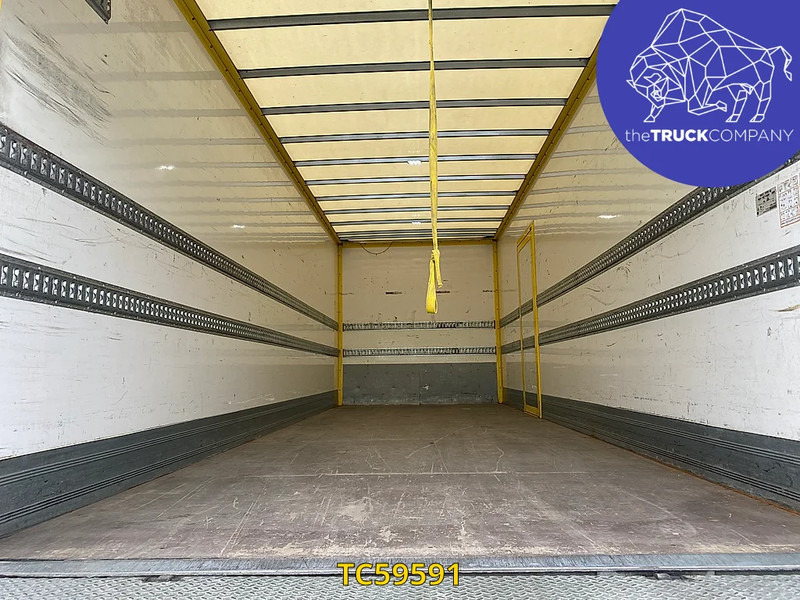 Iveco EuroCargo 180 E28 - Грузовик с закрытым кузовом: фото 2 Iveco EuroCargo 180 E28 - Грузовик с закрытым кузовом: фото 2