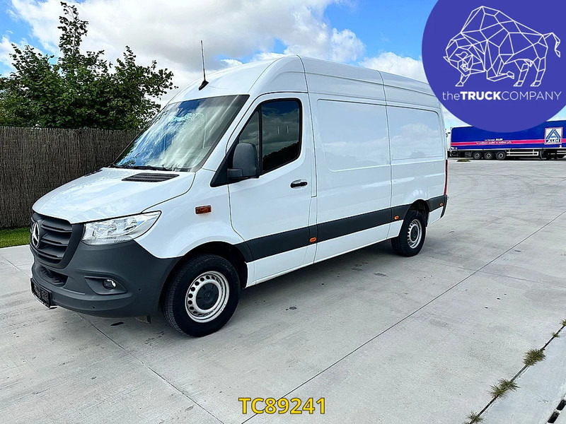 Mercedes-Benz Sprinter 317 CDI L2H2 - Цельнометаллический фургон: фото 1 Mercedes-Benz Sprinter 317 CDI L2H2 - Цельнометаллический фургон: фото 1