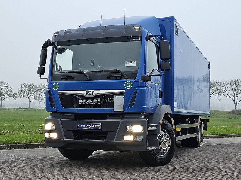 MAN 15.320 TGM AIRCO WEBASTO LIFT - Грузовик с закрытым кузовом: фото 1 MAN 15.320 TGM AIRCO WEBASTO LIFT - Грузовик с закрытым кузовом: фото 1
