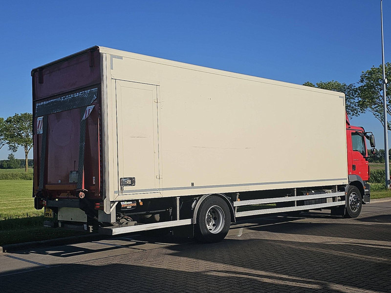 MAN 18.250 TGM BOX L 8.48 LIFT 2.5T - Грузовик с закрытым кузовом: фото 3 MAN 18.250 TGM BOX L 8.48 LIFT 2.5T - Грузовик с закрытым кузовом: фото 3