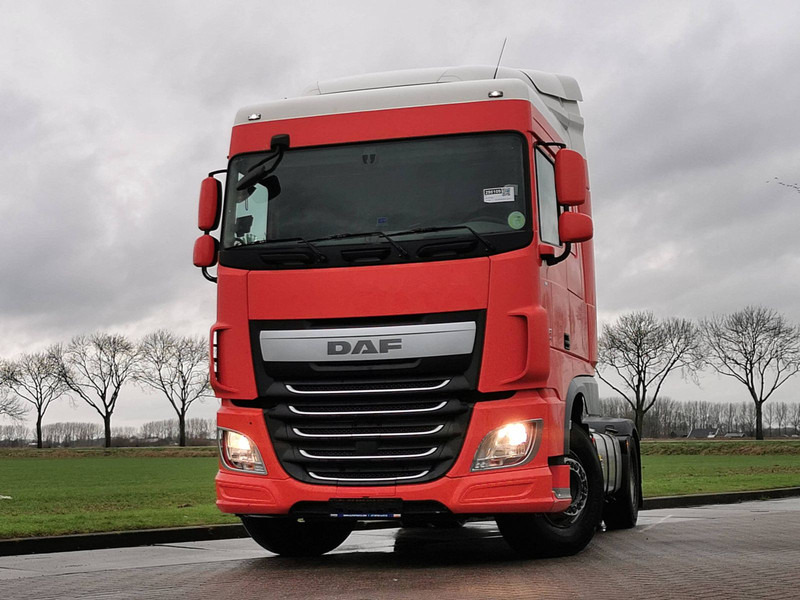 Тягач DAF XF 440 SPACECAB SPOILERS: фото 1 Тягач DAF XF 440 SPACECAB SPOILERS: фото 1