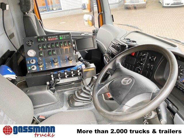 Mercedes-Benz Atego 1324 4x2, Kehrmaschine Explorer 8 - Подметально-уборочная машина: фото 2 Mercedes-Benz Atego 1324 4x2, Kehrmaschine Explorer 8 - Подметально-уборочная машина: фото 2