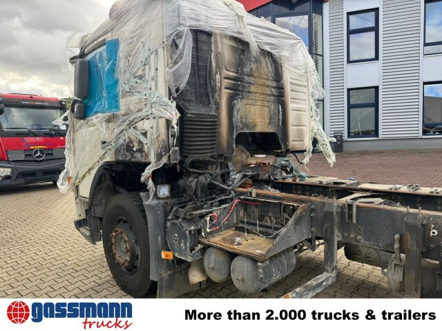 Volvo FM 380 6x4 R mit Brandschaden - Самосвал: фото 2 Volvo FM 380 6x4 R mit Brandschaden - Самосвал: фото 2