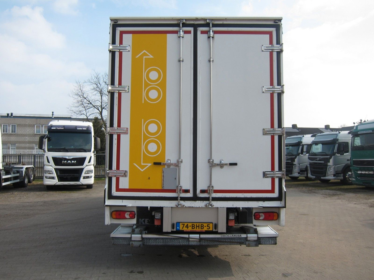 Renault D16-240 Schiebeplane Türen Faltbare LBW E6 Top! - Тентованный грузовик: фото 4 Renault D16-240 Schiebeplane Türen Faltbare LBW E6 Top! - Тентованный грузовик: фото 4