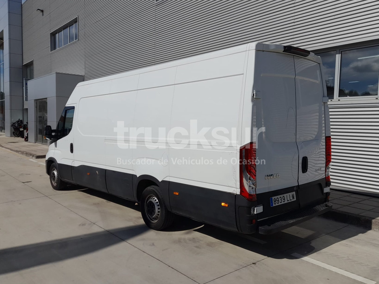 IVECO DAILY 35S16 - Фургон с закрытым кузовом: фото 3 IVECO DAILY 35S16 - Фургон с закрытым кузовом: фото 3