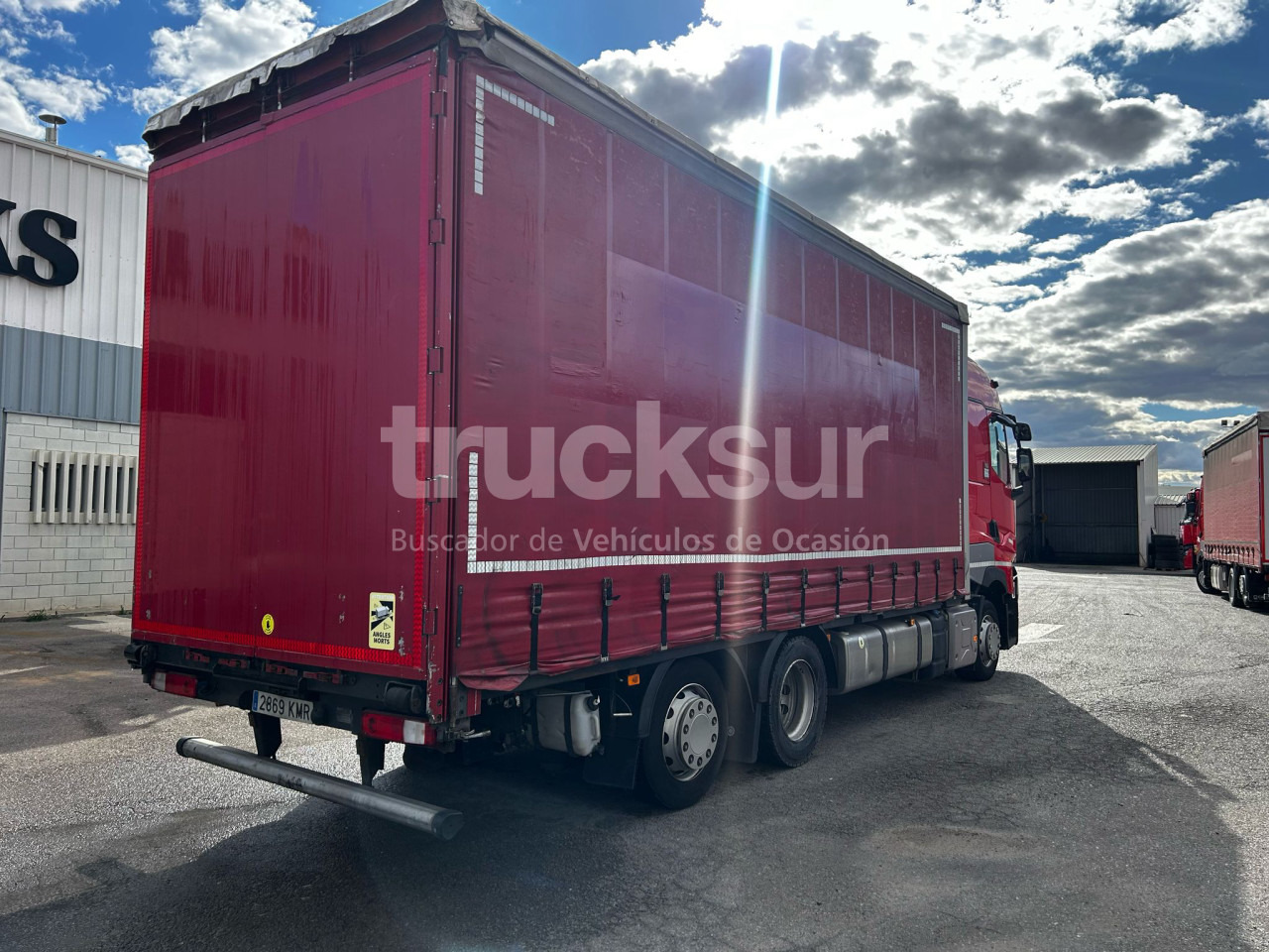 RENAULT T480 HIGH SLEEPER CAB 6X2*4 ejes 6x2*4 - Тентованный грузовик: фото 3 RENAULT T480 HIGH SLEEPER CAB 6X2*4 ejes 6x2*4 - Тентованный грузовик: фото 3
