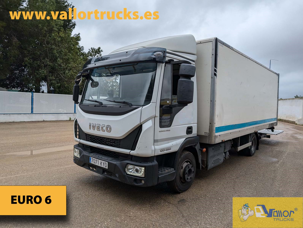 IVECO 100E22 - Грузовик с закрытым кузовом: фото 2 IVECO 100E22 - Грузовик с закрытым кузовом: фото 2