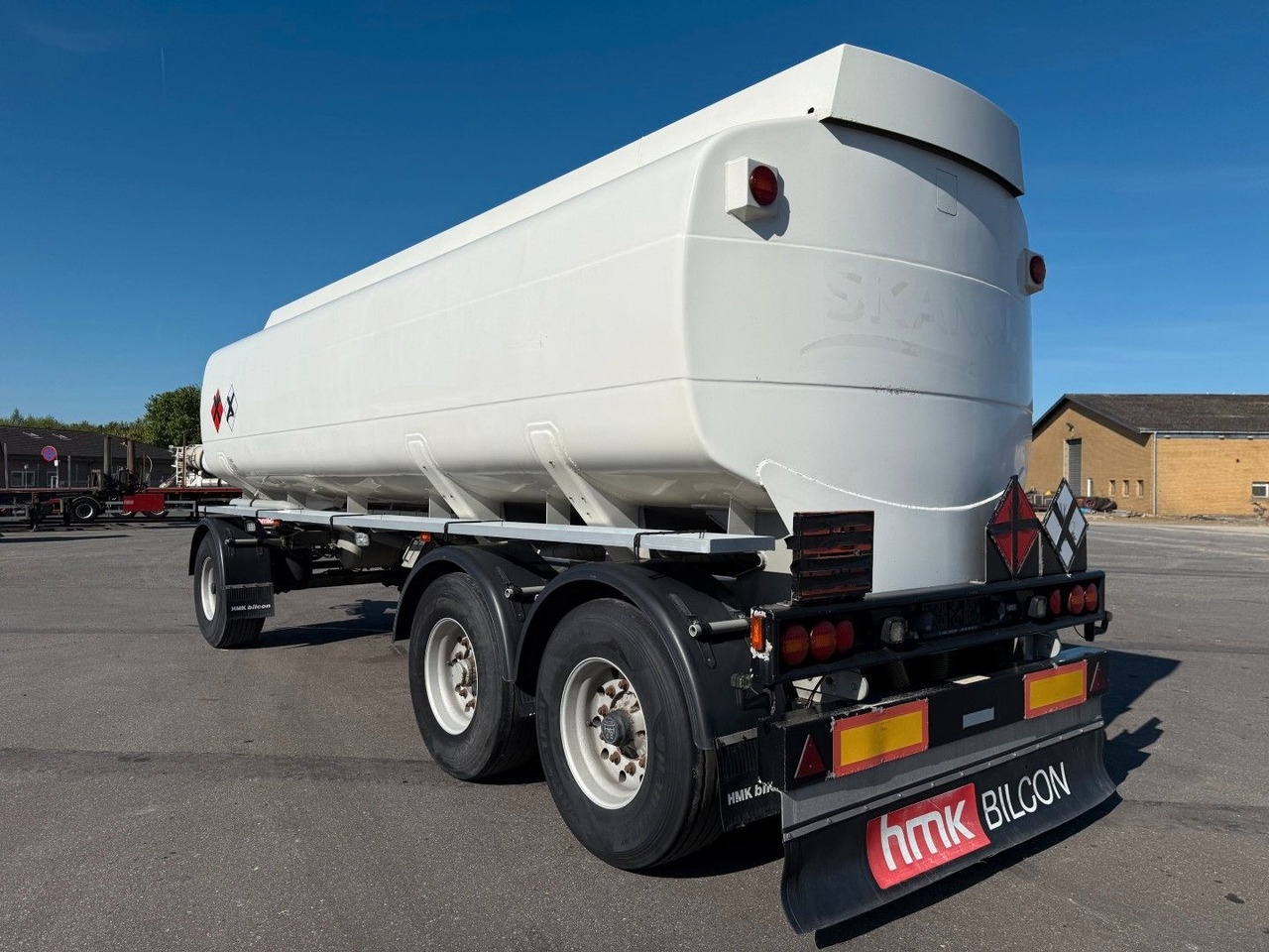 HMK Bilcon 27.000 l. ADR 5 compartment - Прицеп-цистерна: фото 4 HMK Bilcon 27.000 l. ADR 5 compartment - Прицеп-цистерна: фото 4